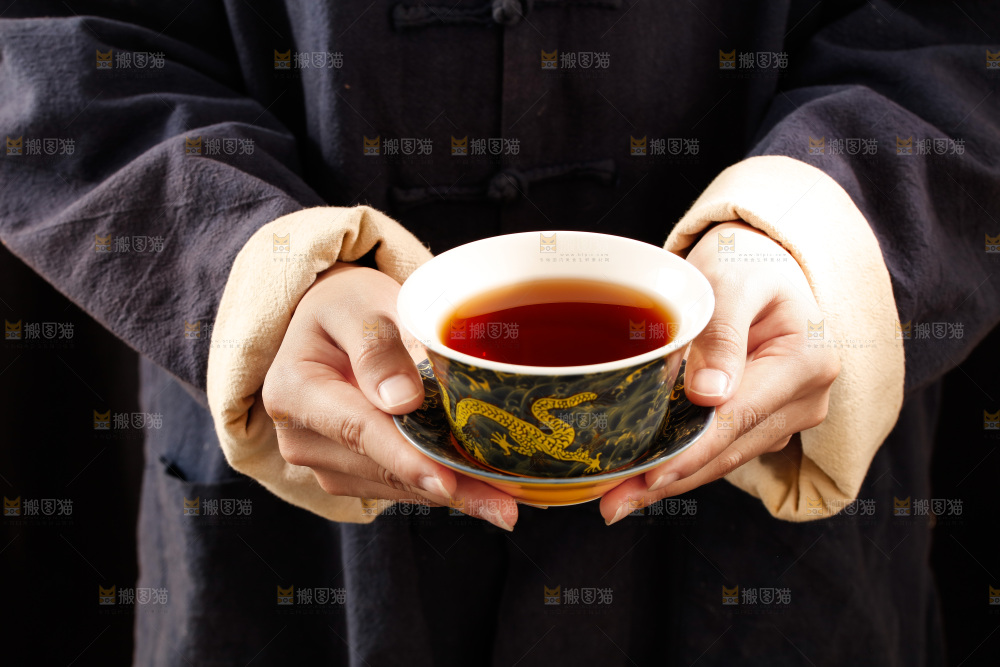 深底上的古树普洱