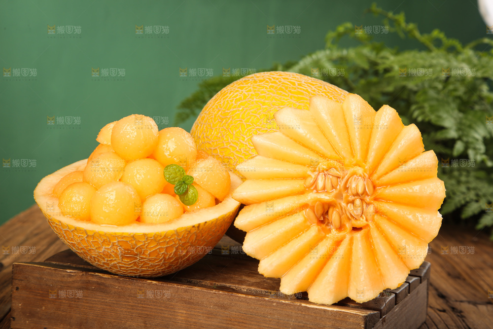 深底上的黄皮哈密瓜