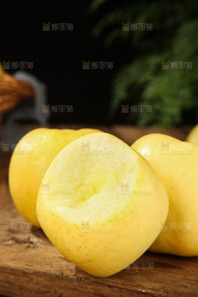 深底上的奶油富士