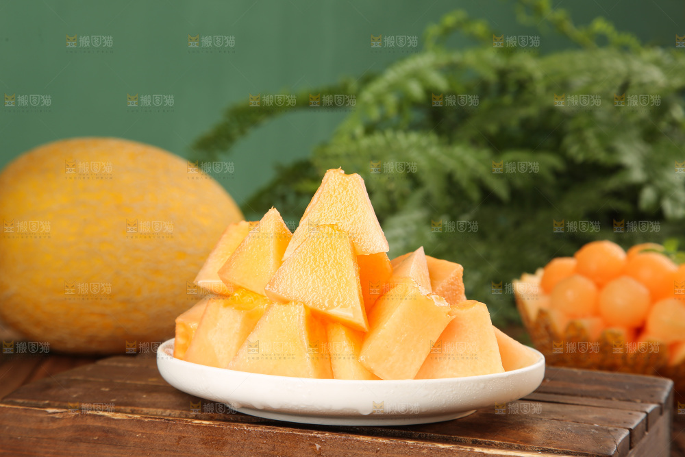 深底上的黄皮哈密瓜