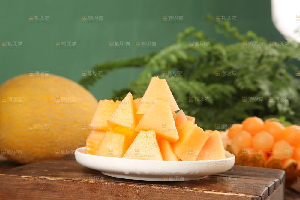 深底上的黄皮哈密瓜