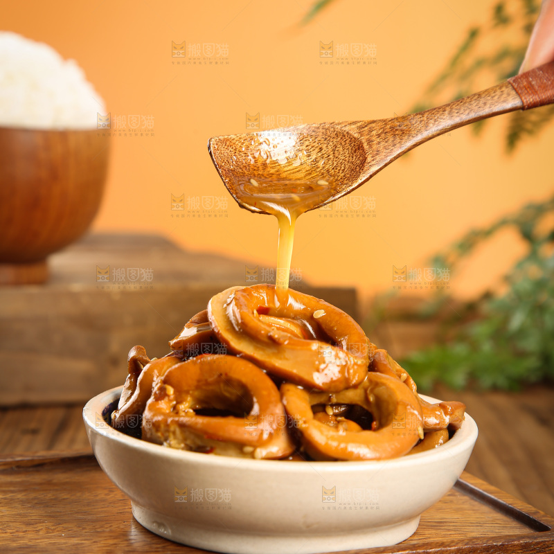 深底上的鱿鱼圈