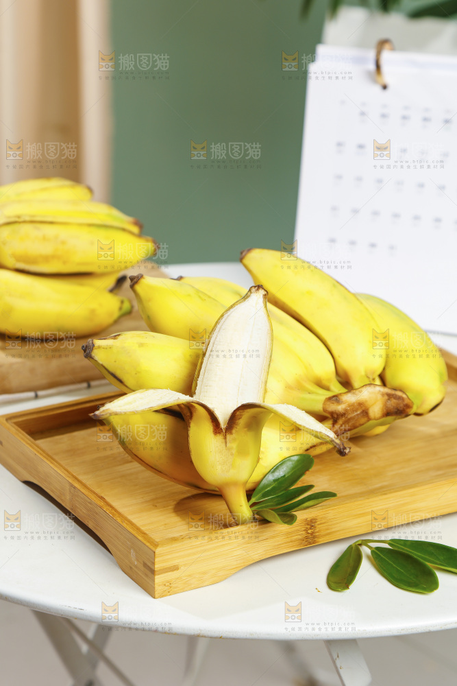 浅底上的芭蕉