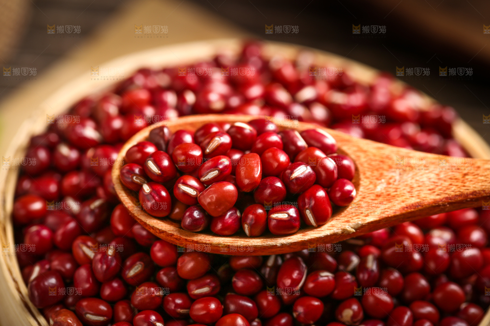 深底上的红豆
