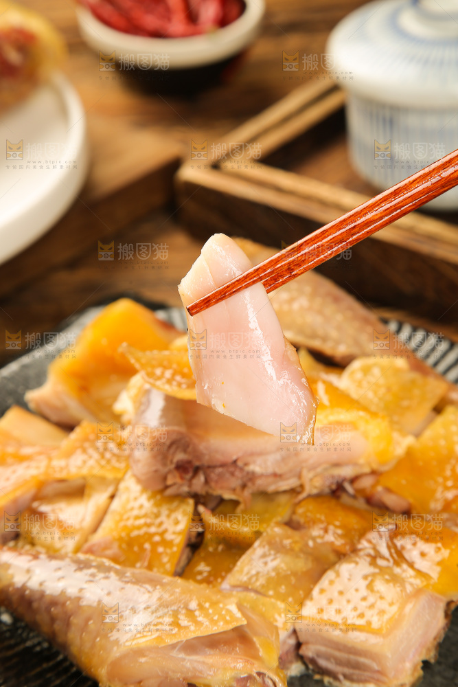 深底上的风干鸡