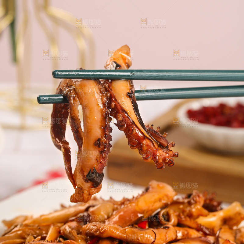 浅底上的鱿鱼须
