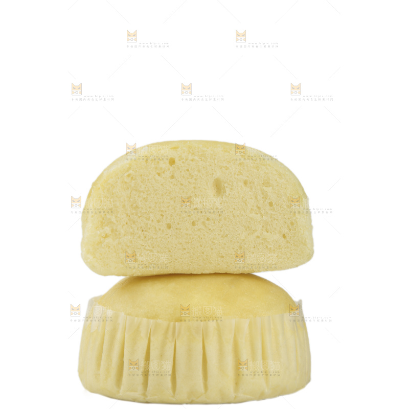白底上的蒸蛋糕