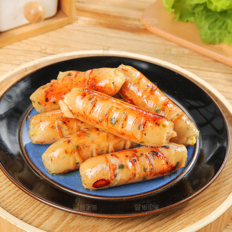 木底上的膳食蔬菜肠
