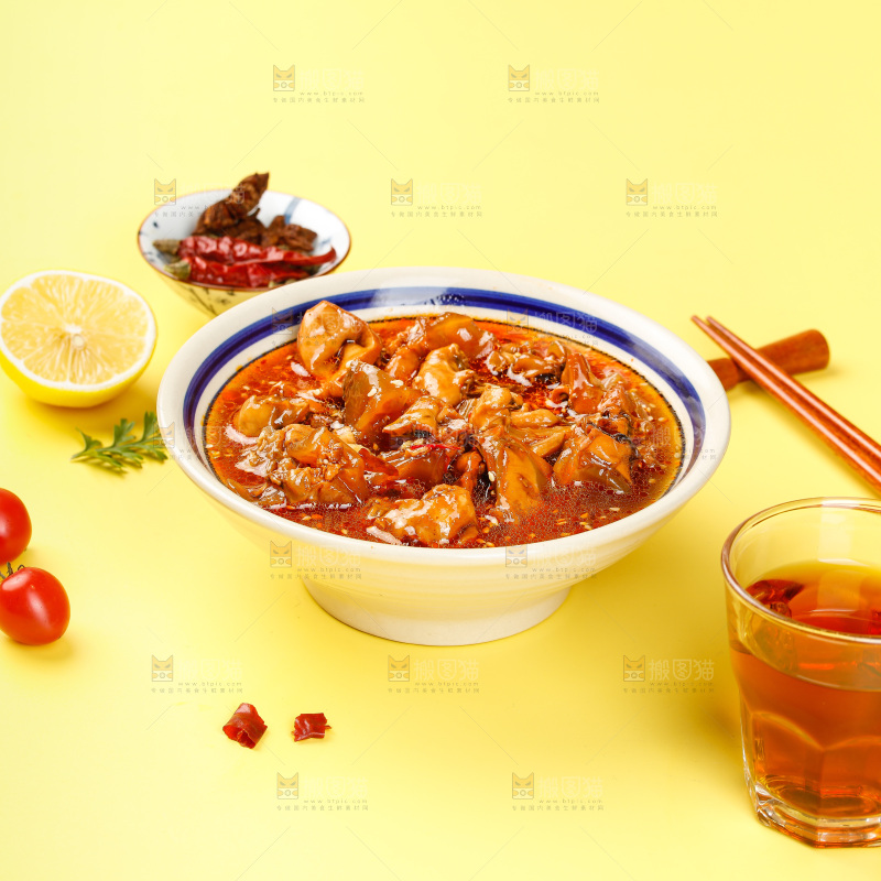 浅底上的鱿鱼脆