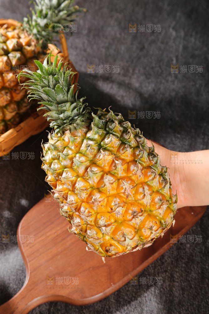 深底上的徐闻菠萝