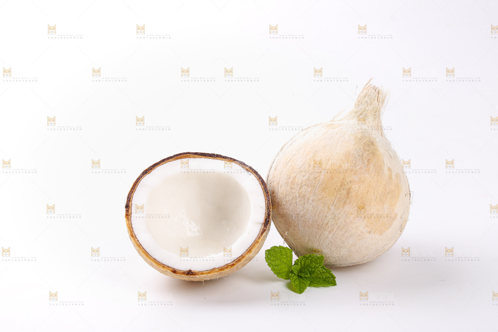 白底上的牛奶椰皇