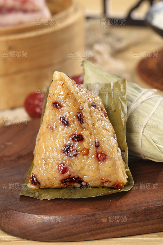 深底上的八宝粽