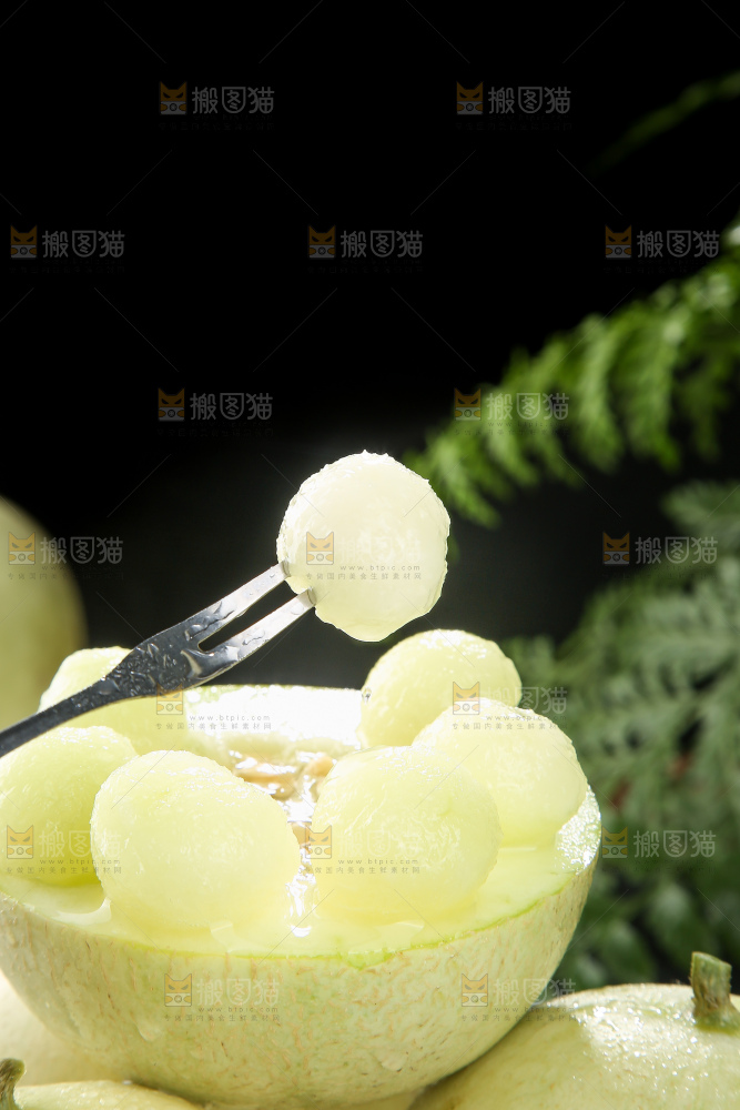 深底上的郁金香甜瓜