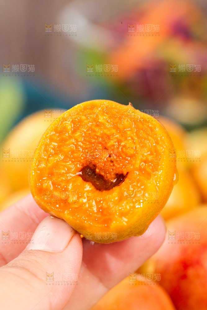 深底上的小红杏