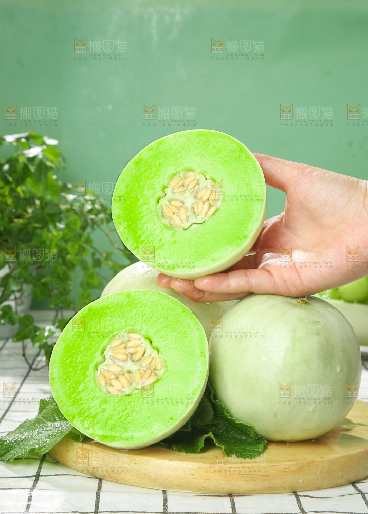 浅底上的玉菇甜瓜