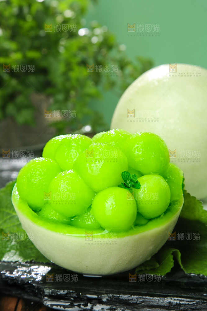深底上的玉菇甜瓜