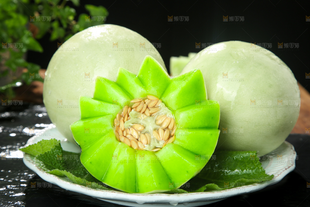 深底上的玉菇甜瓜