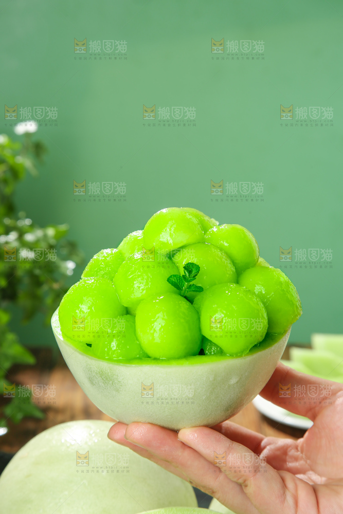 浅底上的玉菇甜瓜
