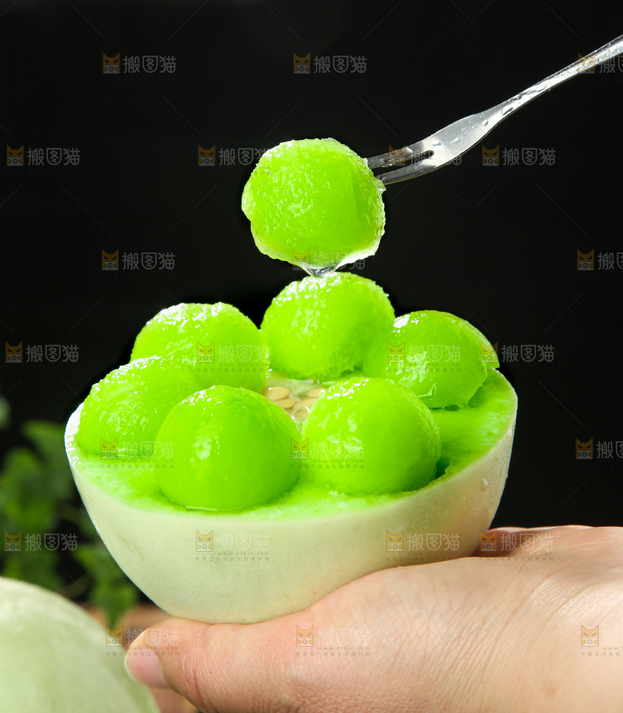 深底上的玉菇甜瓜