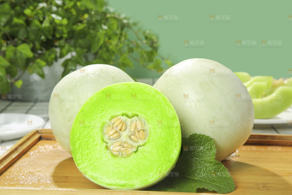 浅底上的玉菇甜瓜