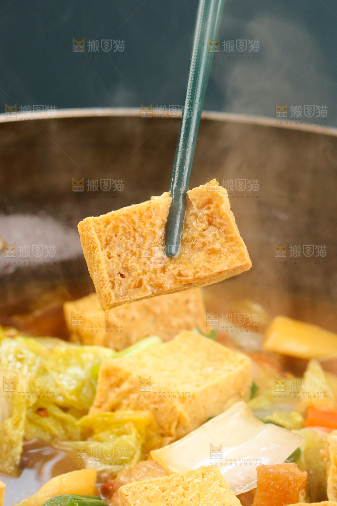 碗里的炖冻豆腐