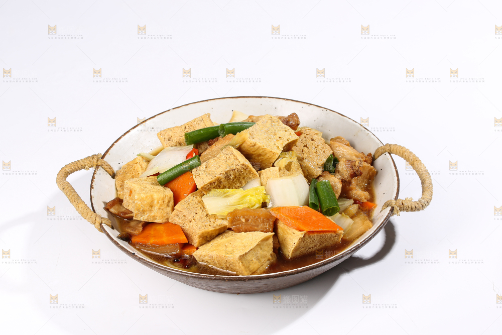 碗里的炖冻豆腐