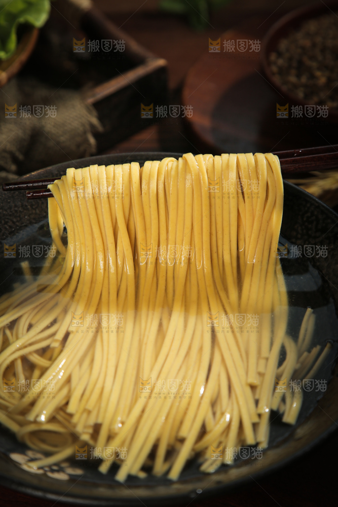 深底上的苦荞面