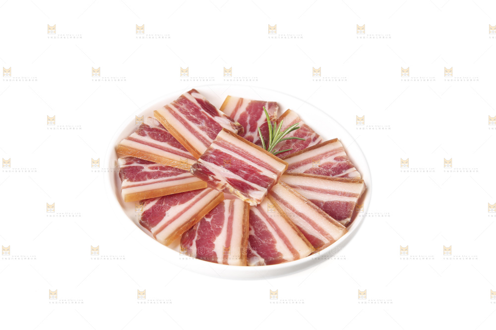盘子里的咸腊肉
