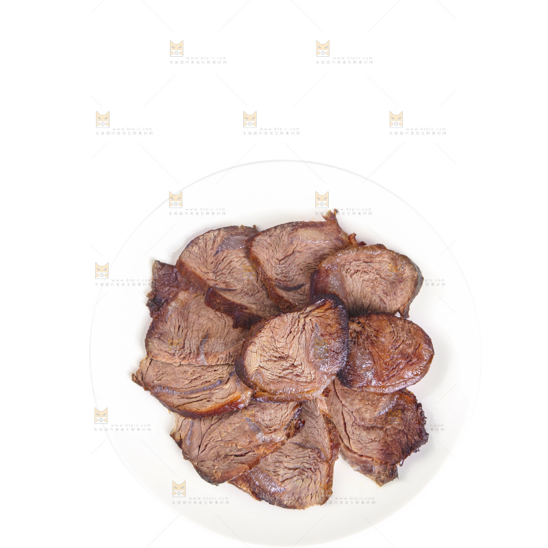 盘子里的卤牛肉