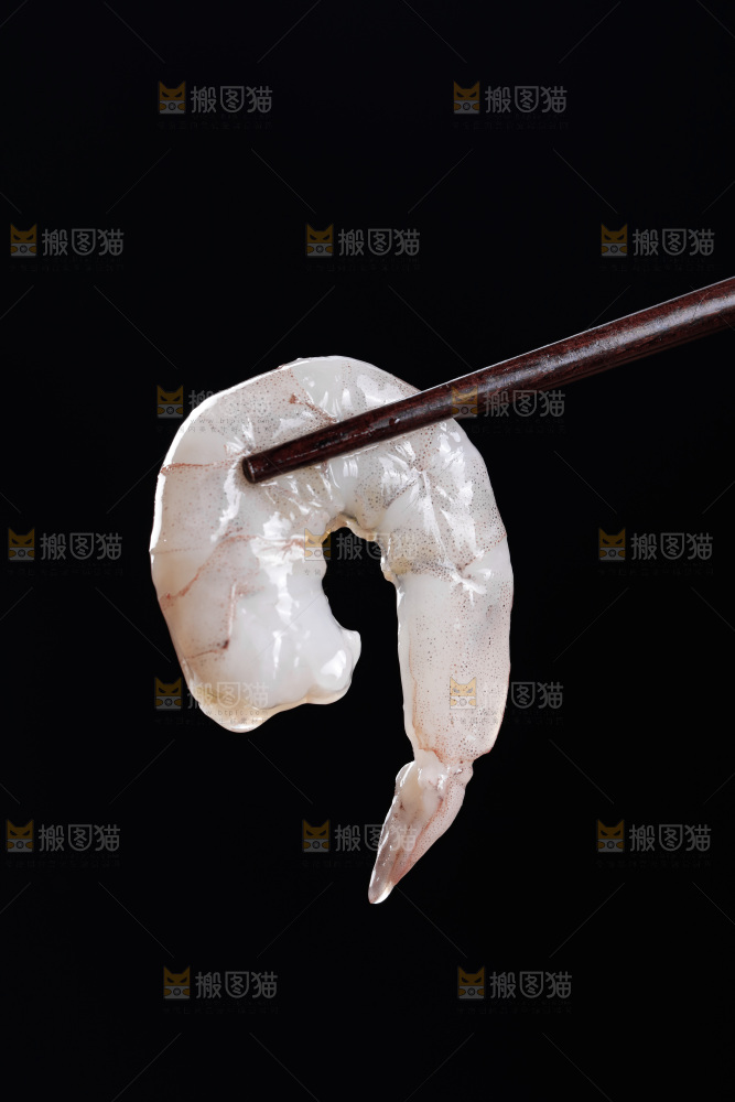深底上的青虾仁