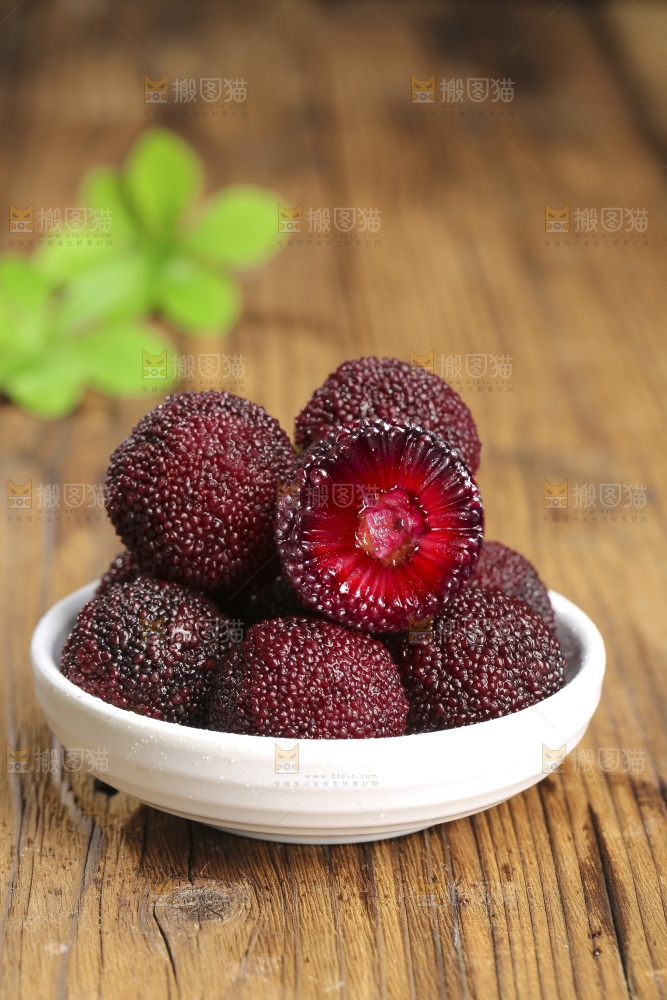 木底上的仙居杨梅