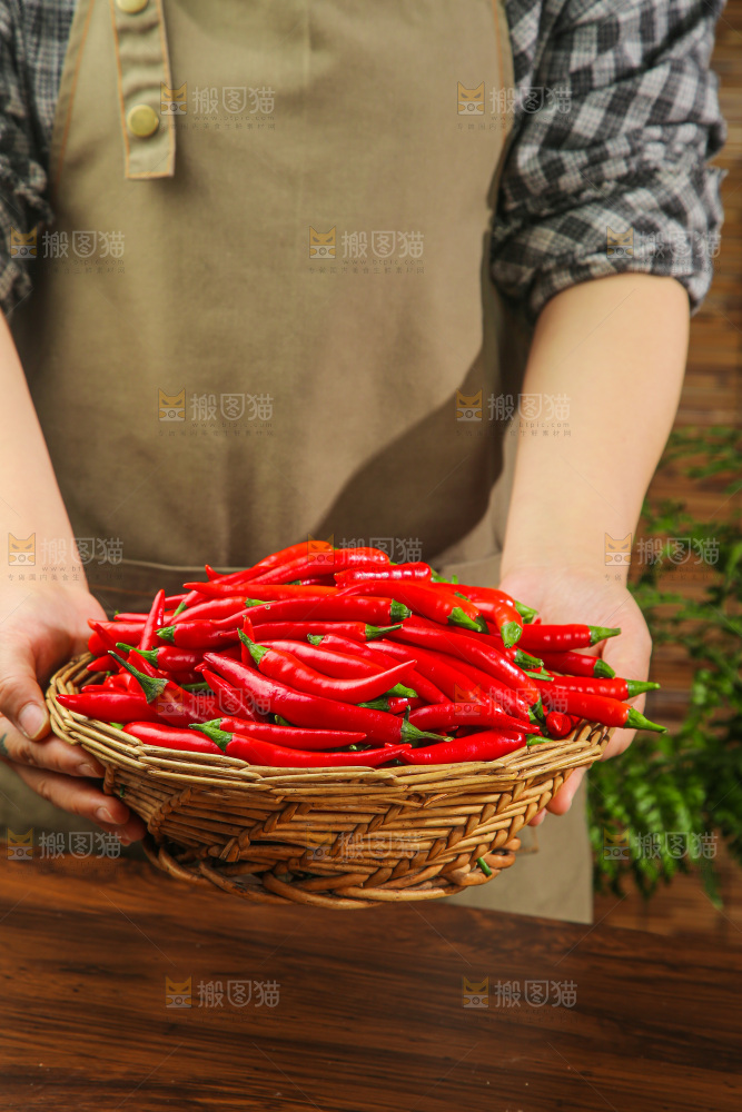 深底上的农家小米椒