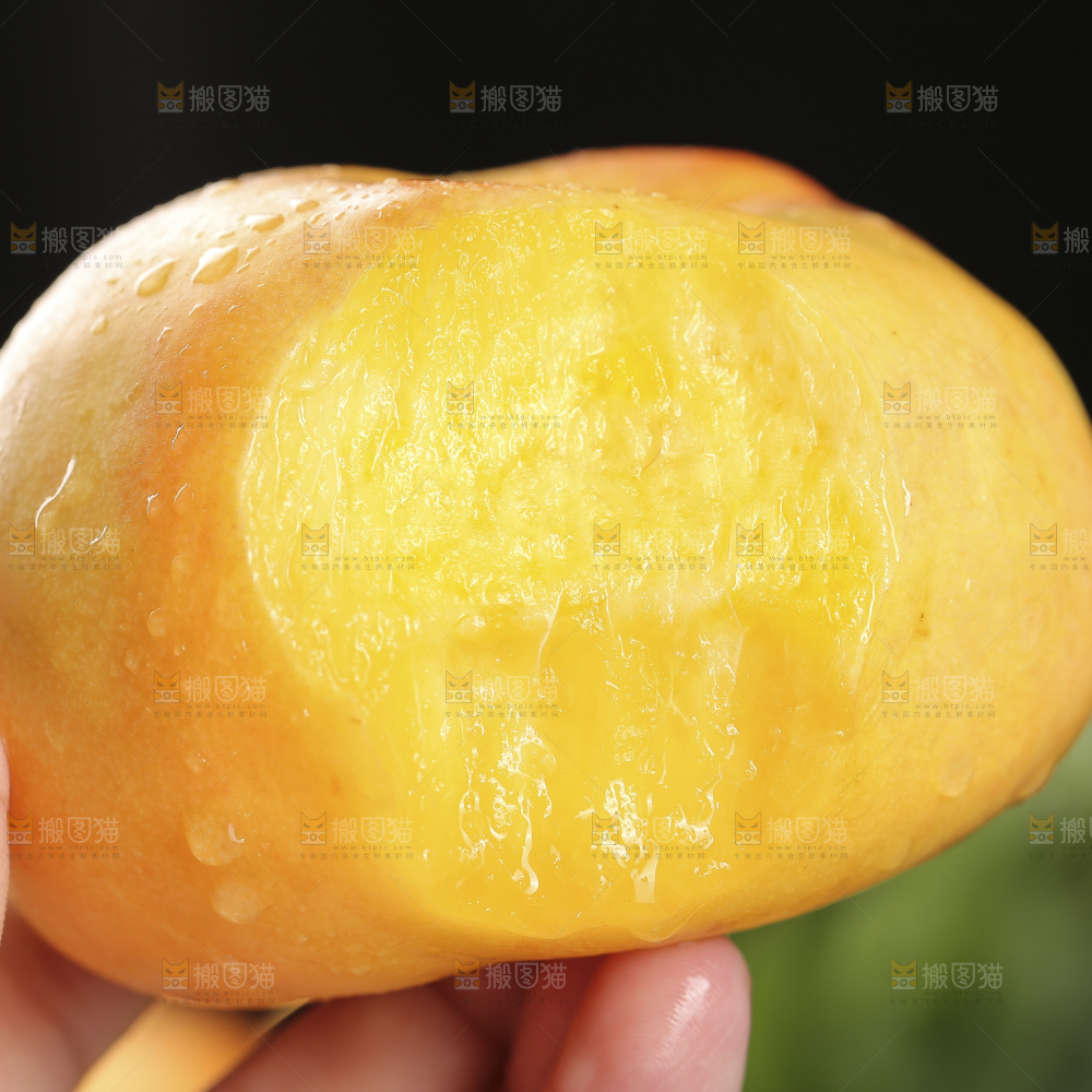 深底上的黄金油蟠桃