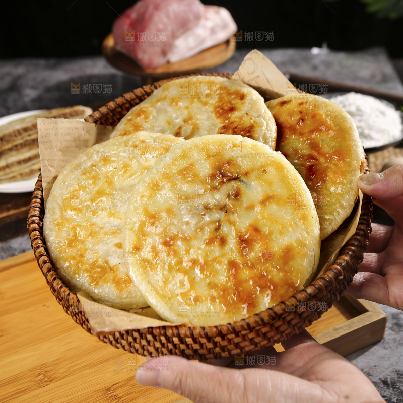 深底上的牛肉馅饼