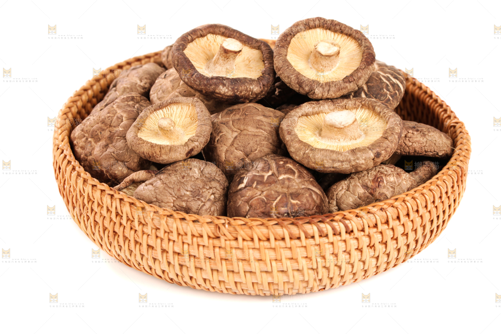 白底上的干香菇