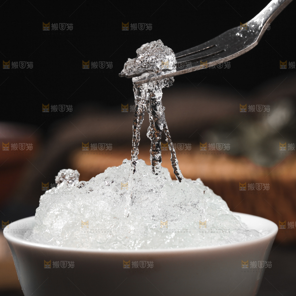 深底上的雪燕