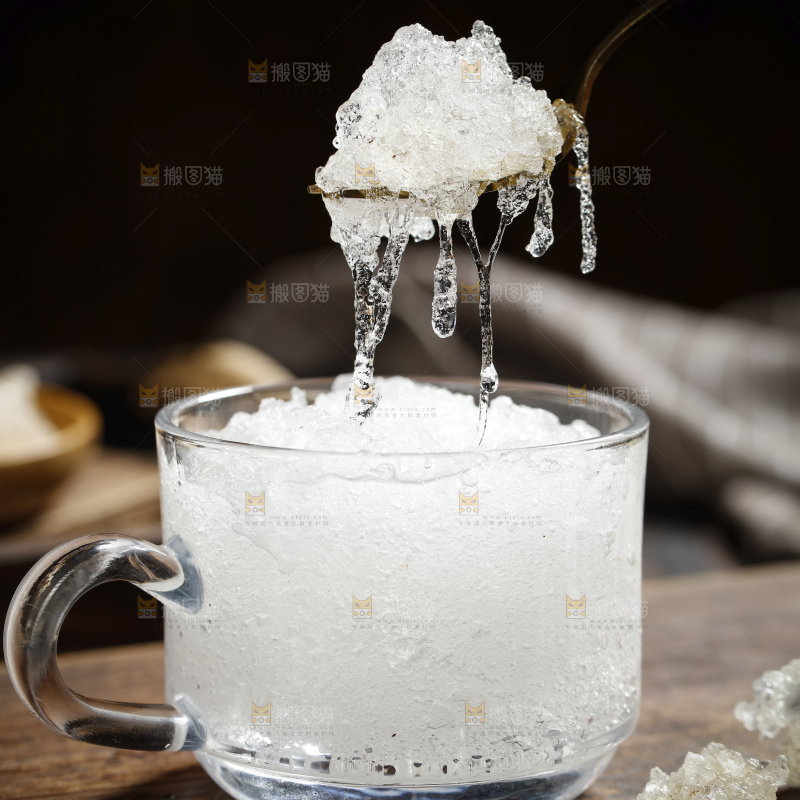 深底上的雪燕