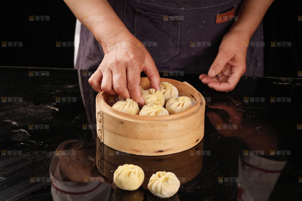 深底上包子的制作