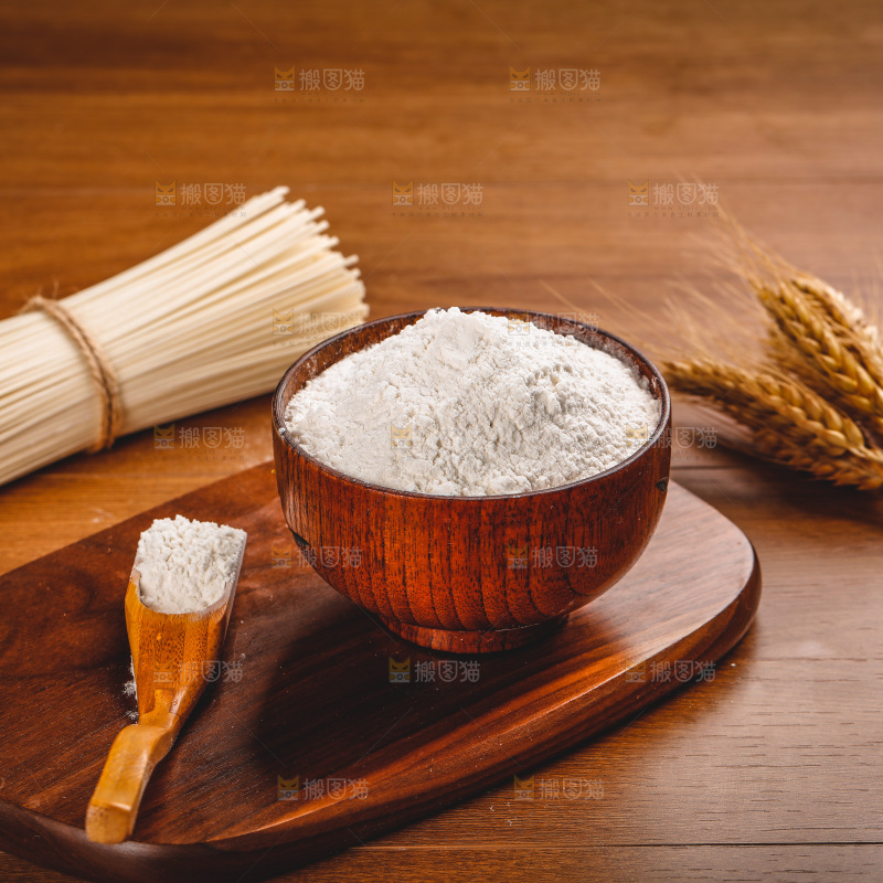 深底上的面粉