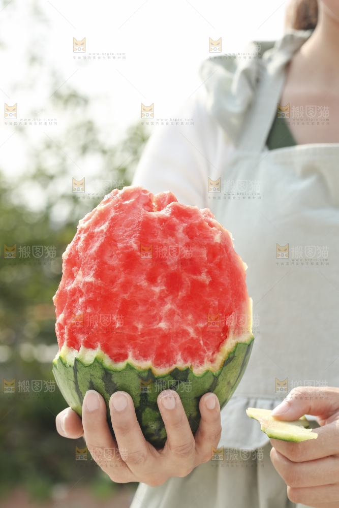 手剥西瓜
