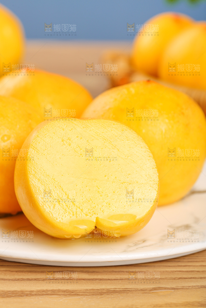 浅底上的黄油桃