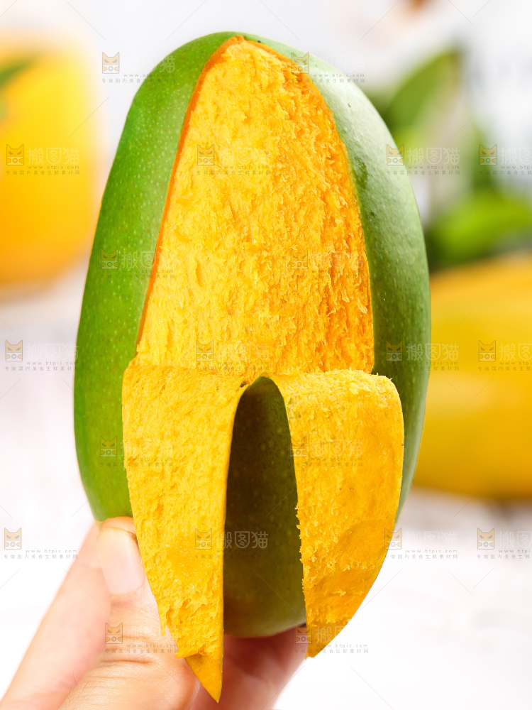 浅底上的椰香芒