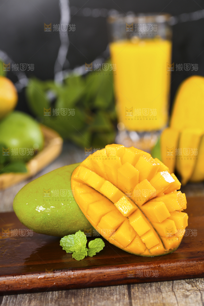深底上的椰香芒