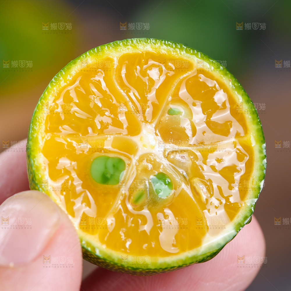 深底上的小青桔