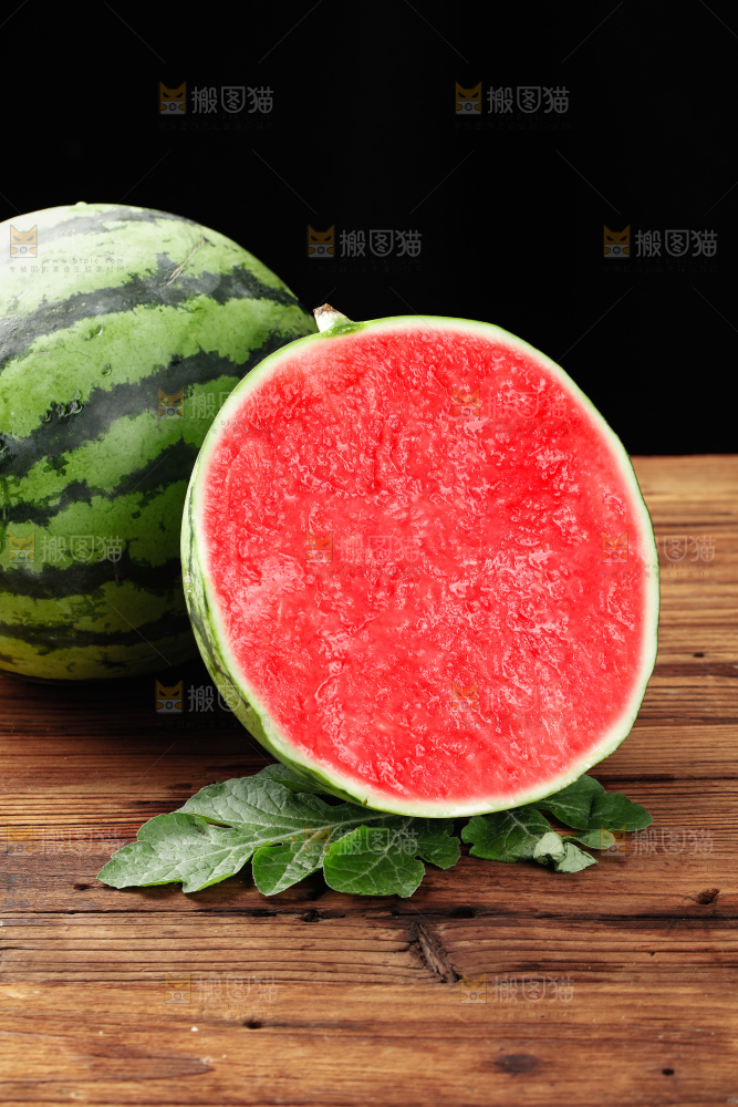 木底上的冰糖麒麟瓜