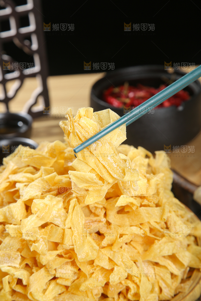 木底上的干豆皮