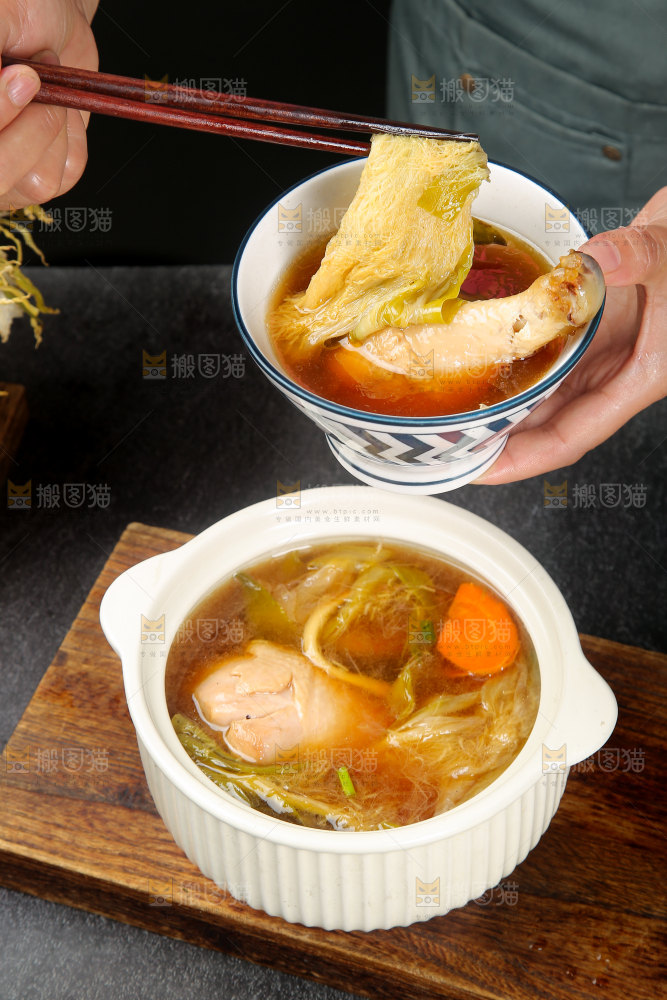碗里的霸王花鸡汤