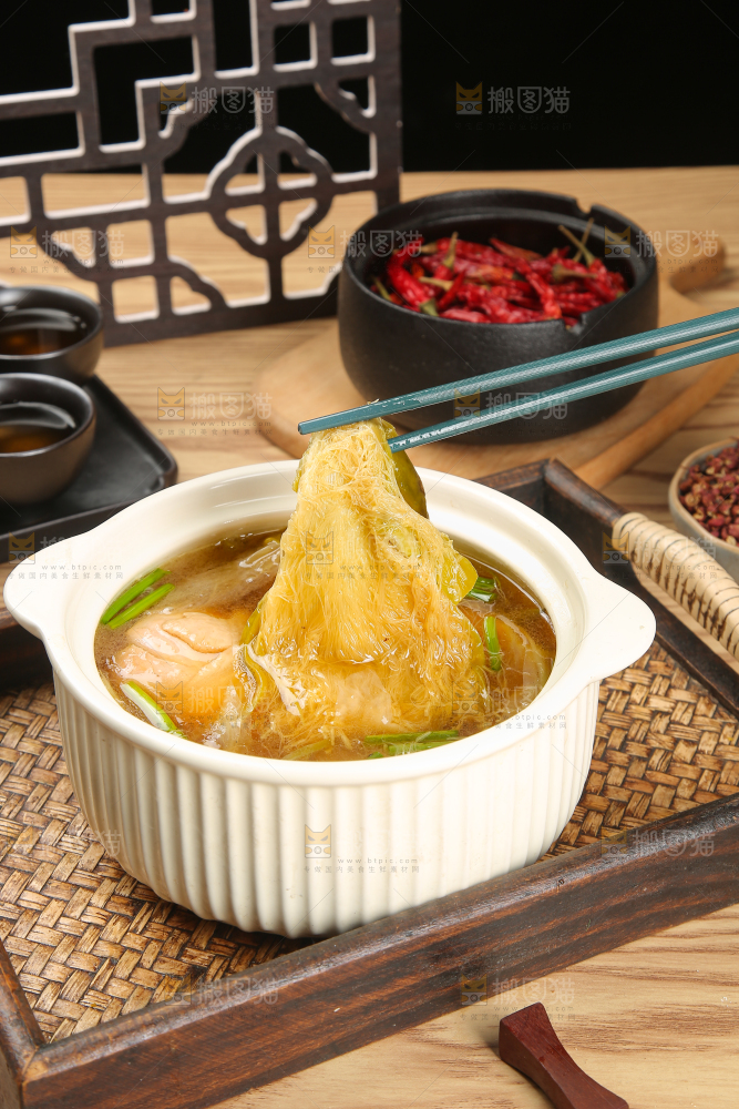 碗里的霸王花鸡汤