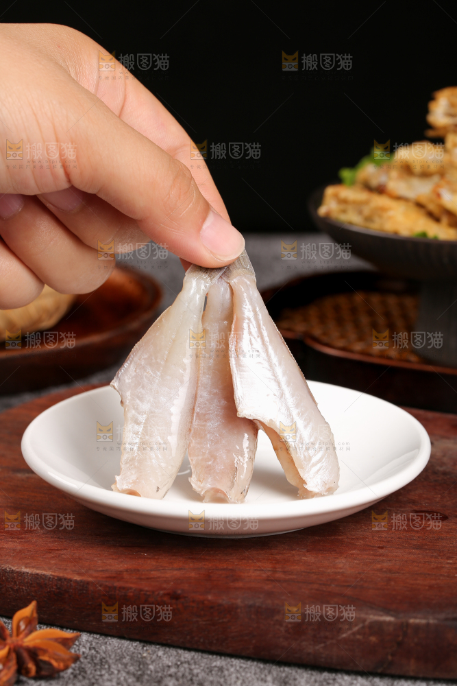 深底上的耗儿鱼
