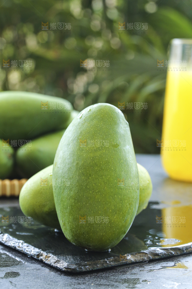 深底上的椰香芒